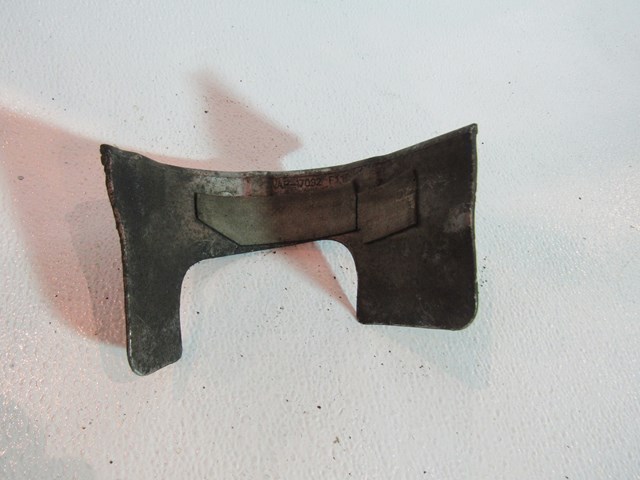 04 05 06 07 08  Audi A8L D2 Front RH Passenger Axle Shield 4E0 407 720