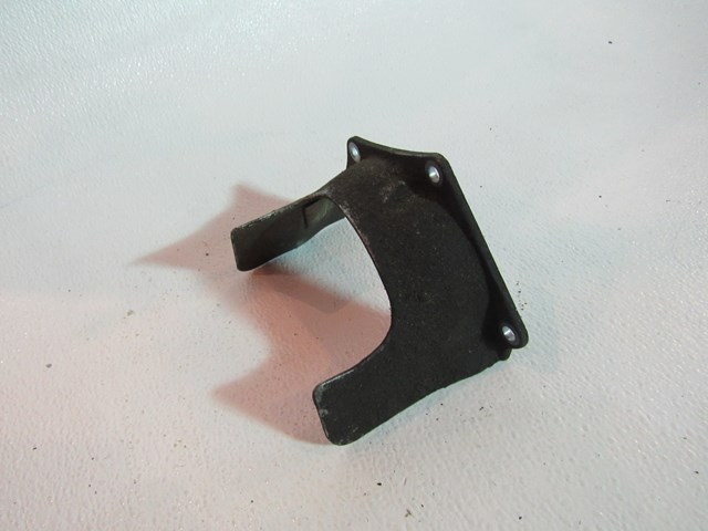 04 05 06 07 08  Audi A8L D2 Front RH Passenger Axle Shield 4E0 407 720