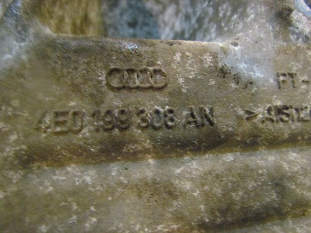 2004 Audi A8L D3 RH Passenger Engine Mount 4E0 199 398