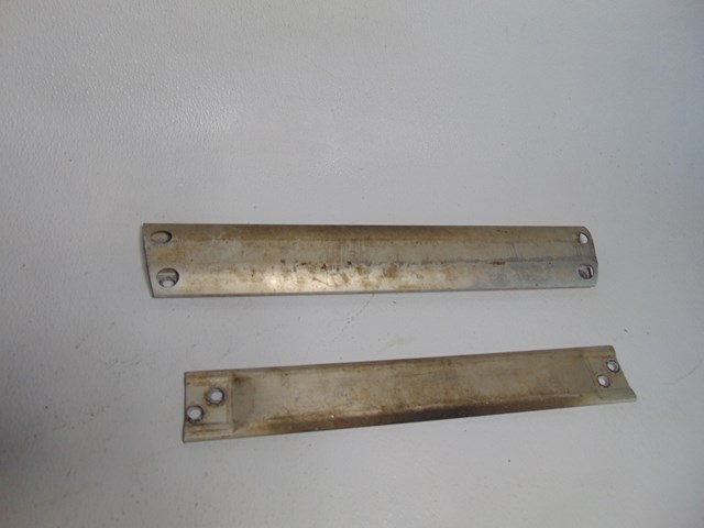 2004 Audi A8L D3 Under Engine Supports (2) 4E0 803 809