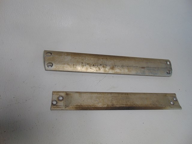 2004 Audi A8L D3 Under Engine Supports (2) 4E0 803 809