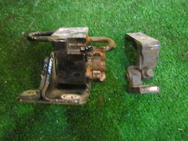 2004 Audi A8L D3 Front LH Driver Door HInge Set