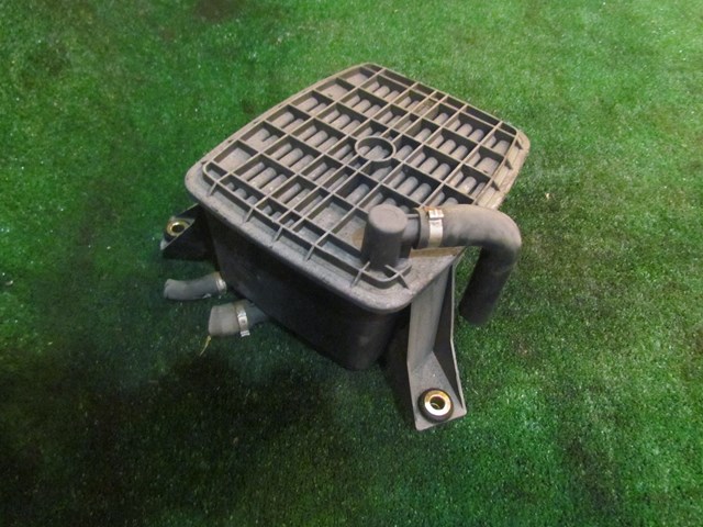 2004 Audi A8L D3 Fuel Vapor Canister 8D0 201 801