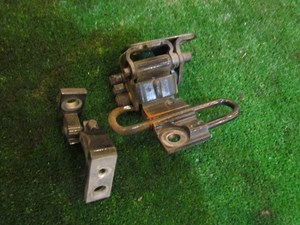 2004 Audi A8L D3 Front RH Passenger Door Hinge Set