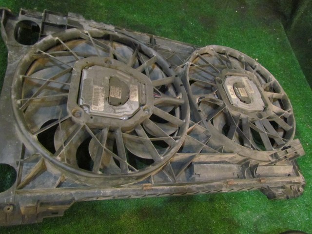 2004 Audi A8L Radiator Fan Assembly 