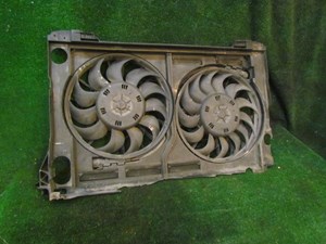 2004 Audi A8L Radiator Fan Assembly 