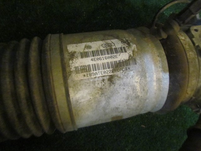 2004 Audi A8L D3 Rear RH Passenger Air Strut 4E0616002E