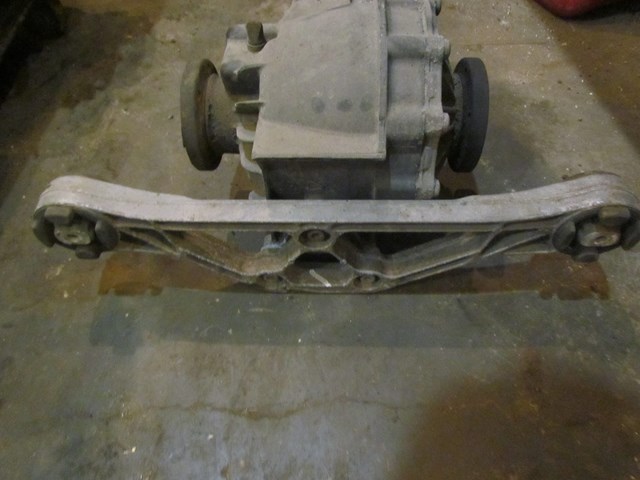 2004 Audi A8L D3 Rear Differential w/ Rear Mount
