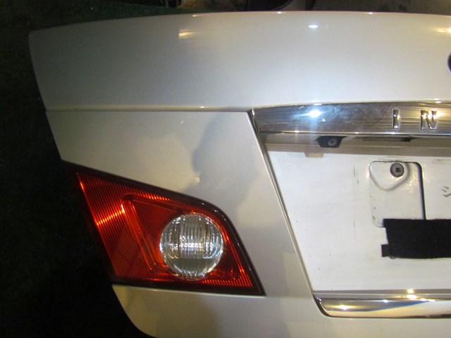 2006 Infiniti M35 Trunk Lid w/Trim Panel & Inner Tail Lights