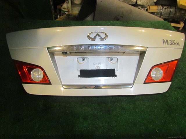 2006 Infiniti M35 Trunk Lid w/Trim Panel & Inner Tail Lights