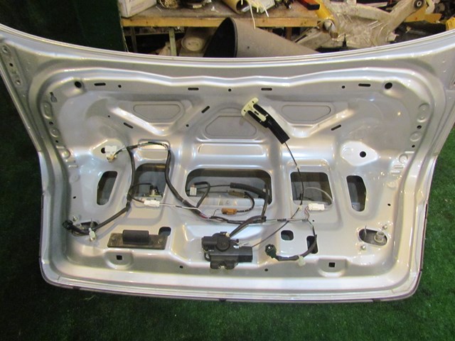 2006 Infiniti M35 Trunk Lid w/Trim Panel & Inner Tail Lights