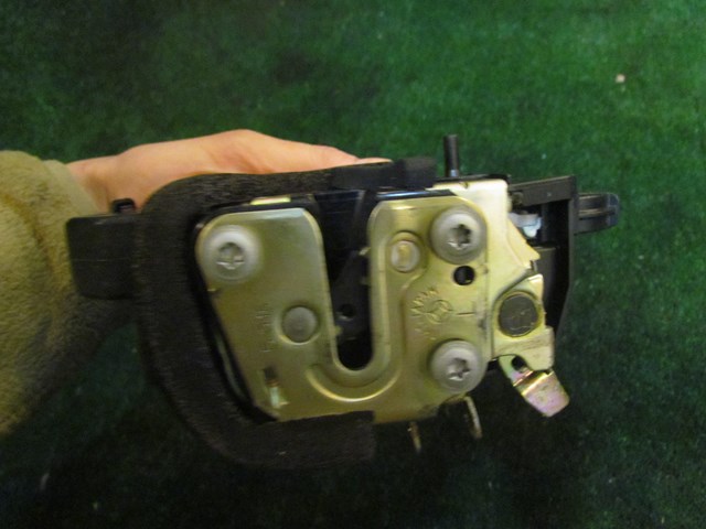 2006 Infinti M35 Rear LH Driver Door Lock Actuator