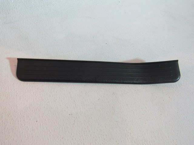 2006 Infiniti M35 Rear LH Driver Door Sill 769B3 EG000