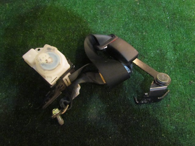 2006 Infiniti M35 Rear LH Seat Belt & Buckle