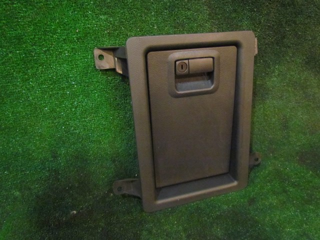 2006 Infiniti M35 Trunk Access Door Trunk Pass Through