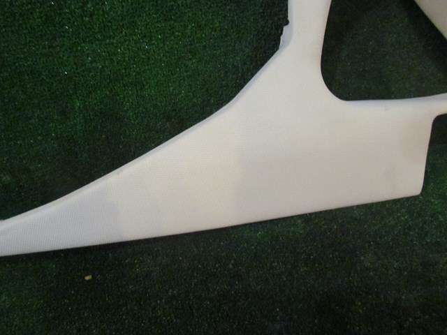 2006 Infiniti M35 RH Passenger Pillar Trim Quarter Window Trim