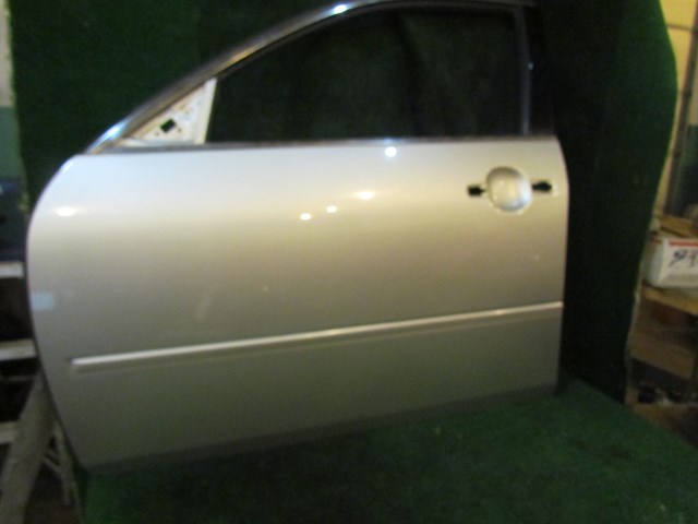 2006 Infiniti M35 Front LH Driver Door Shell