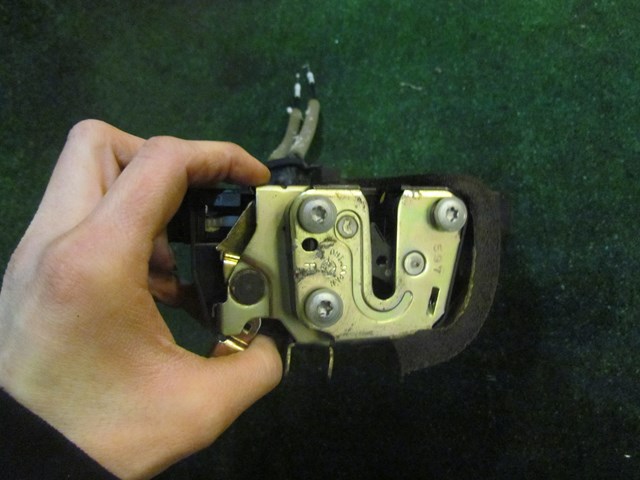 2006 Infiniti M35 Front RH Passenger Door Lock Actuator