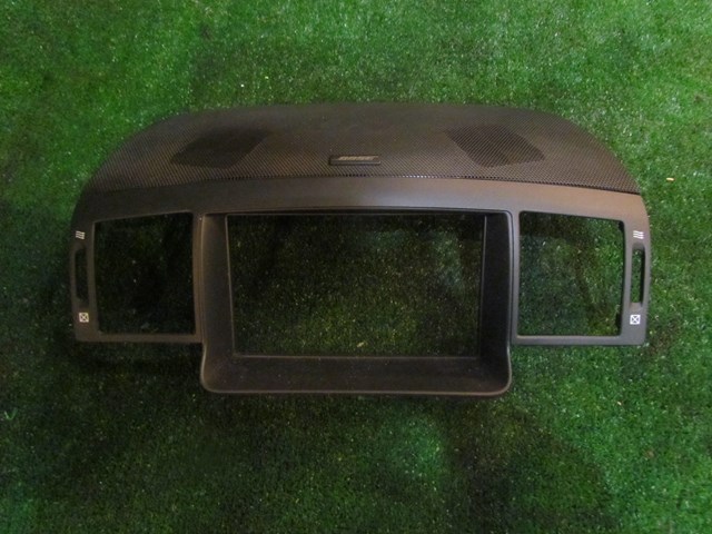 2006 Infiniti M35 Dash Speaker Cover w/Vent Trim