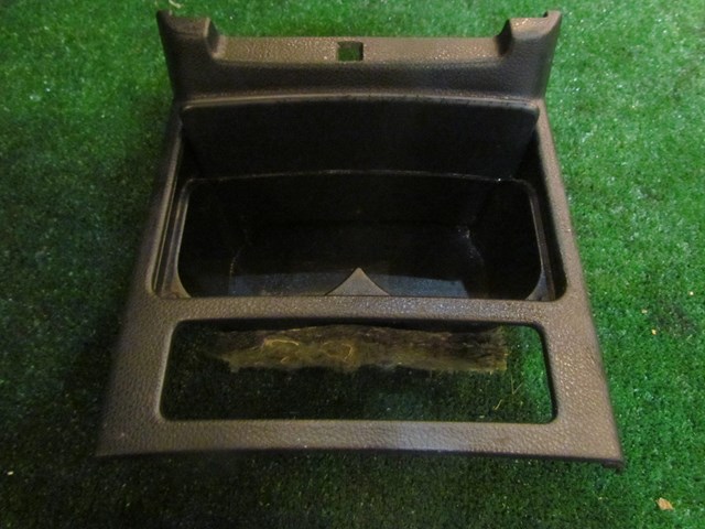 2006 Infiniti M35 Center Console Cup Holder P10552A28000