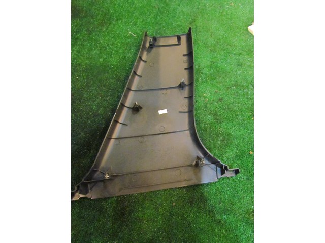 2006 Infiniti M35 LH Driver Lower B Pillar Trim 76916 EG000