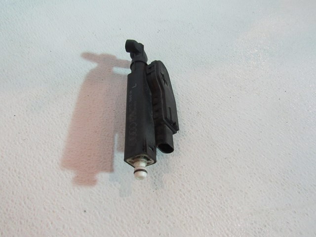 2004 Audi A8 A8L D3 LH Headlight Wiper Sprayer Jet OEM 4E0 955 965