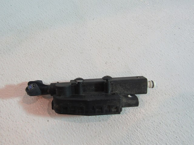 2004 Audi A8 A8L D3 LH Headlight Wiper Sprayer Jet OEM 4E0 955 965