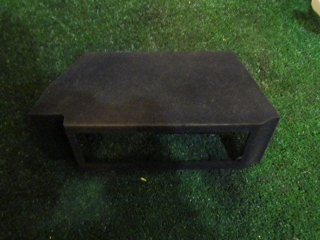 2006 Infiniti M35 Media Player Bezel Trim 