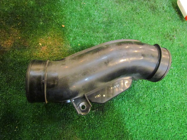 2006 Infiniti M35 Air Intake Tube 
