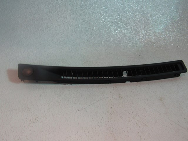 2006 Infiniti M35 RH Passenger Defrost Dash Vent