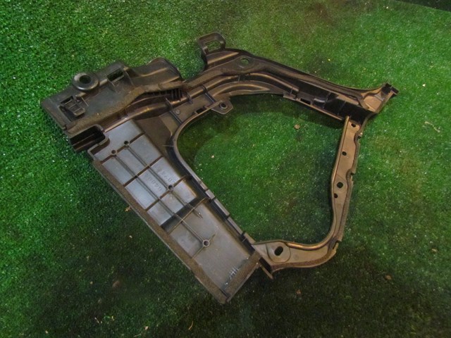 2006 Infiniti M35 Battery Cover Surround OEM 64894 EH100