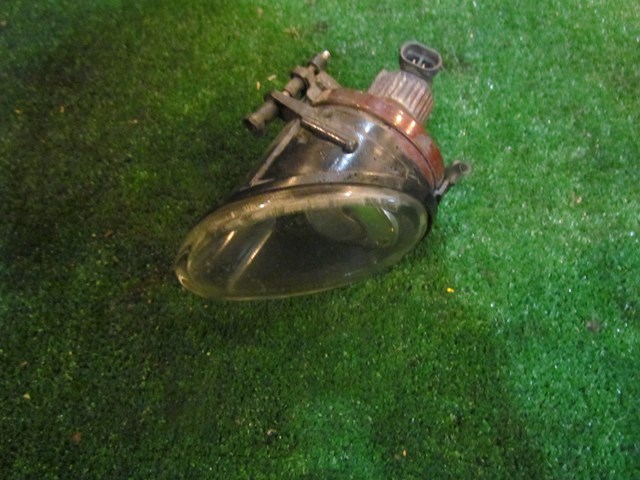2004 Audi A8L D3 RH Passenger Fog Lamp