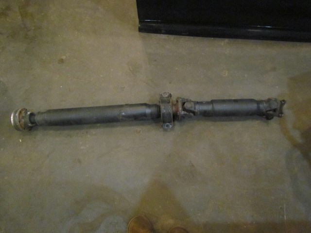 2006 Infiniti M35 Rear Driveshaft