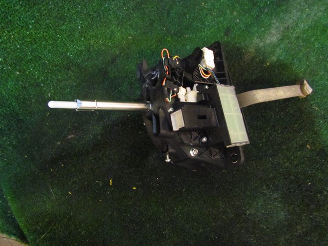 2006 Infiniti M35 Automatic Shifter