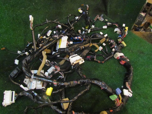 2006 Infiniti M35x Dash Wire Harness 24010 EH104
