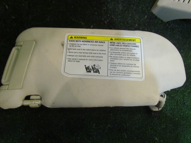2006 Infiniti M35 RH Passenger Sun Visor-Small Discoloration