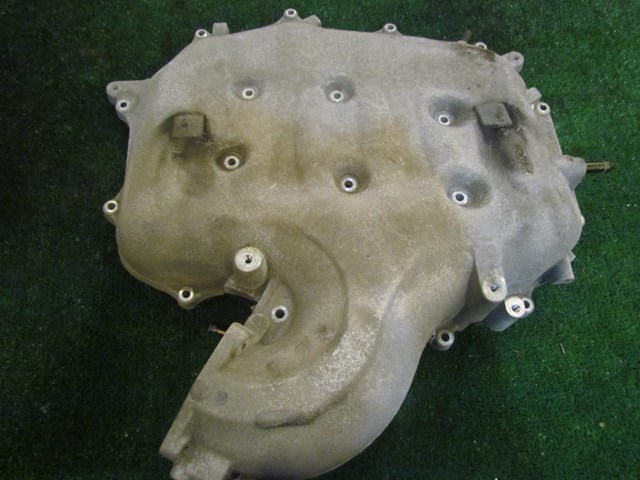 2006 Infiniti M35 Intake Manifold Upper Plenum Plate