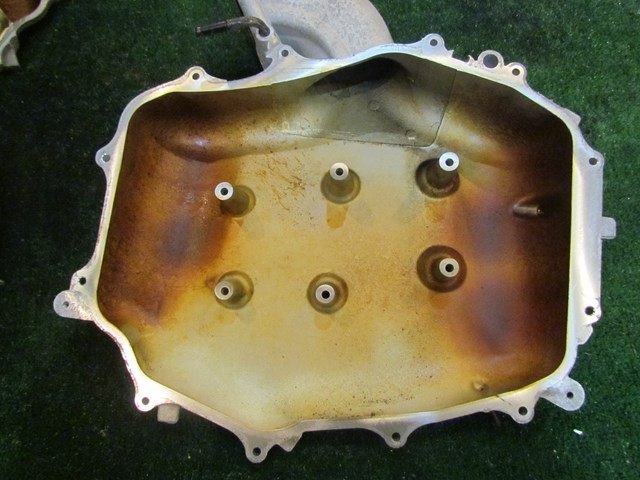 2006 Infiniti M35 Intake Manifold Upper Plenum Plate