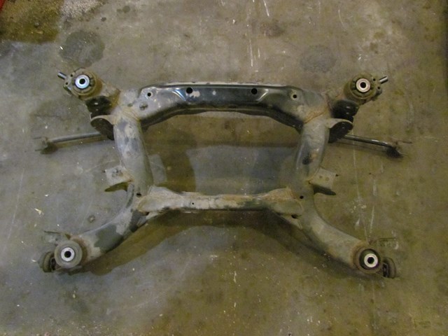2006 Infiniti M35X Rear Subframe With Lower Control Arms 