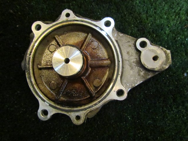 2006 Infiniti M35x RH Passenger Cam Gear Cover