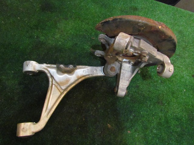 2006 Infiniti M35x Rear LH Driver Spindle & Upper Control Arm