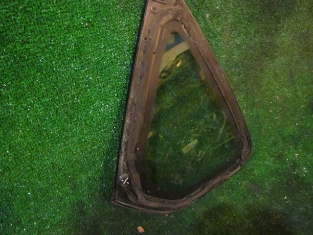 2006 Infiniti M35x Rear RH Passenger Quarter Glass