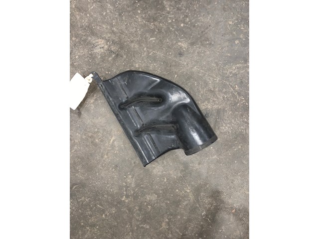 2002 Lexus IS300 Air intake Inlet Duct