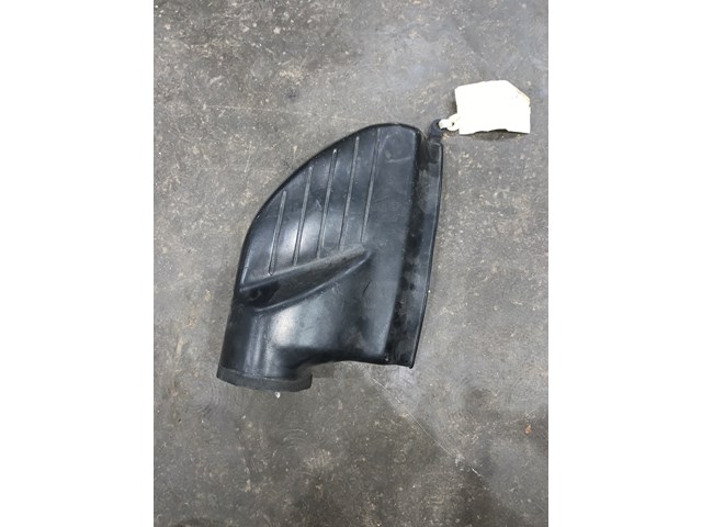 2002 Lexus IS300 Air intake Inlet Duct