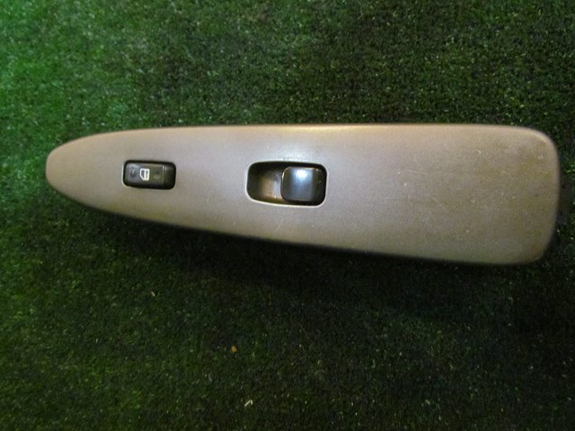 2002 Lexus IS300 Front RH Passenger Door Switch