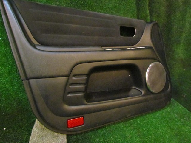 2002 Lexus IS300 Front RH Passenger Door Panel