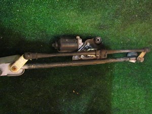 2002 Lexus IS300 Windshield Wiper Motor