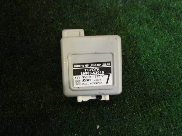 2002 Lexus IS300 Headlight Leveling Module 89960 53010