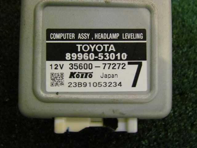 2002 Lexus IS300 Headlight Leveling Module 89960 53010