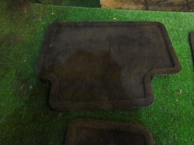 2002 Lexus IS300 Floor Mat Set 